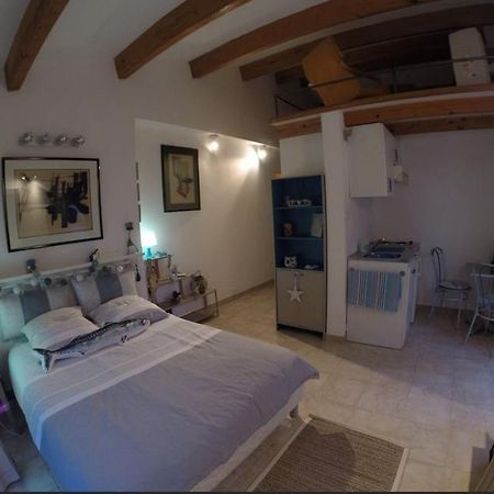 Chambrestudio Bord De Mer, Piscine Six-Fours-les-Plages Exterior photo